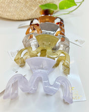 Load image into Gallery viewer, Korean Big Wave shaped clamp