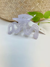 Load image into Gallery viewer, Korean Big Wave shaped clamp