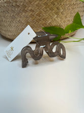 Load image into Gallery viewer, Korean Big Wave shaped clamp