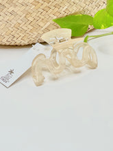 Load image into Gallery viewer, Korean Big Wave shaped clamp