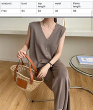 Load image into Gallery viewer, Sleeveless knitted tank top + trousers
